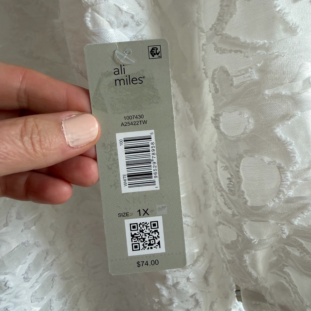 Ali Miles White Textured Split-V Tunic - Picture 5 of 6